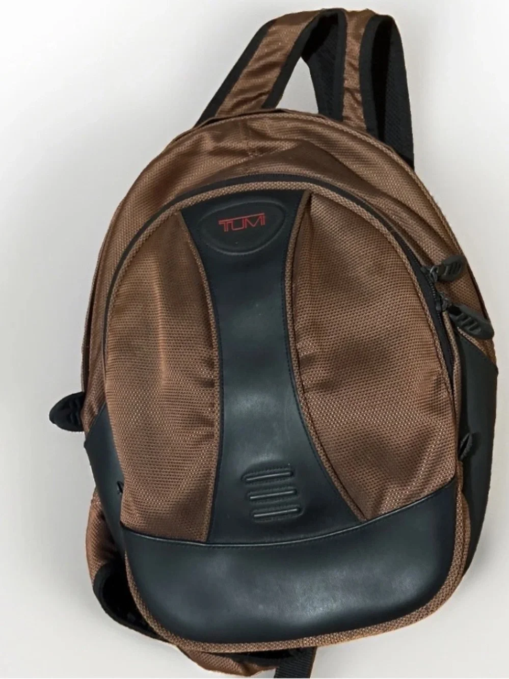 vintage Tumi T2 series sling backpack Discontinued, Brown Tech Bag